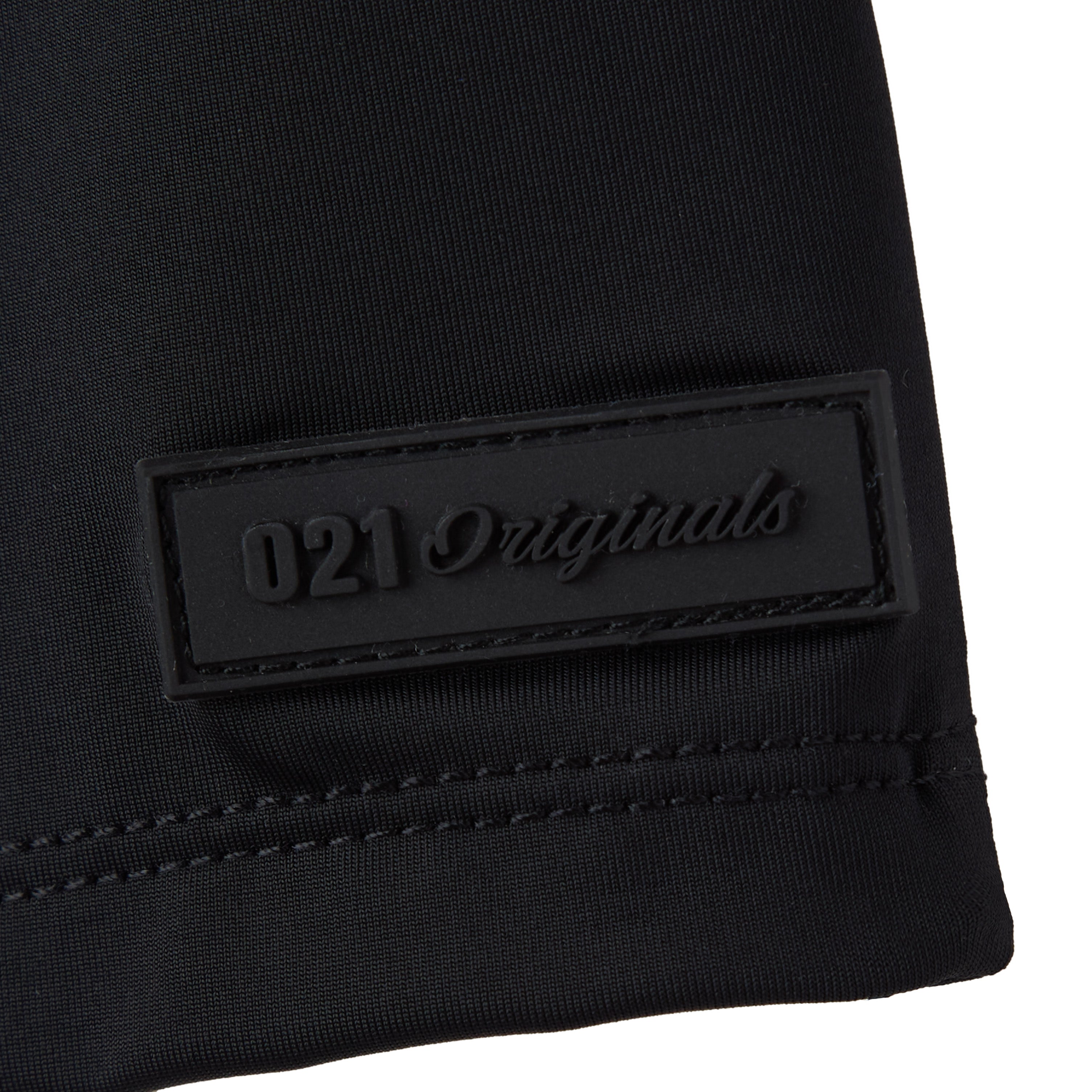 VERSA SHORTS - BLACK