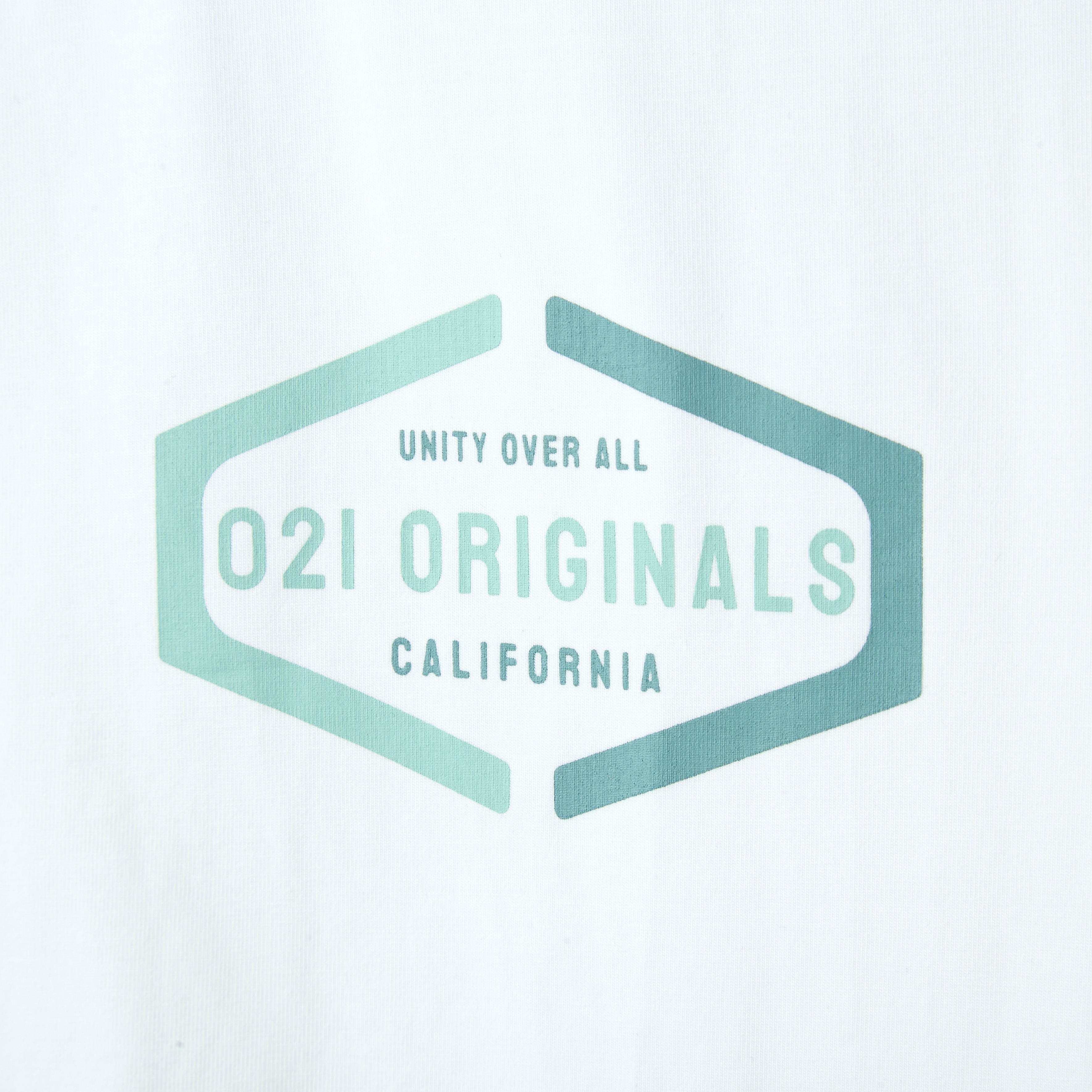 BALANCE DROP-CUT T-SHIRT - WHITE