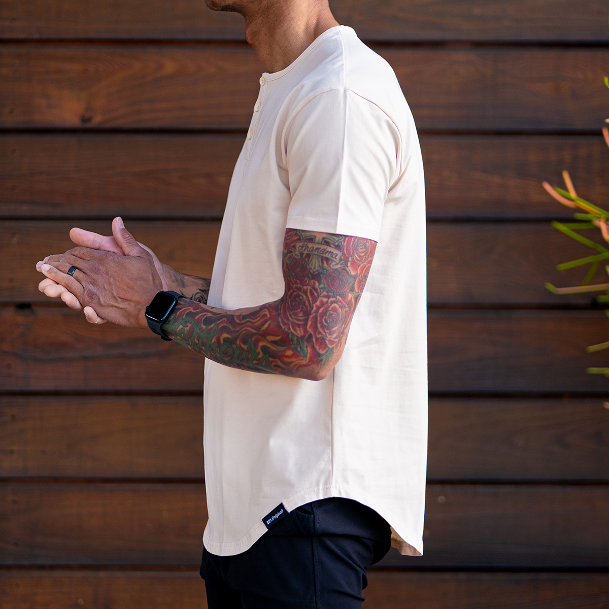 021 ESSENTIAL DROP-CUT HENLEY - SAND
