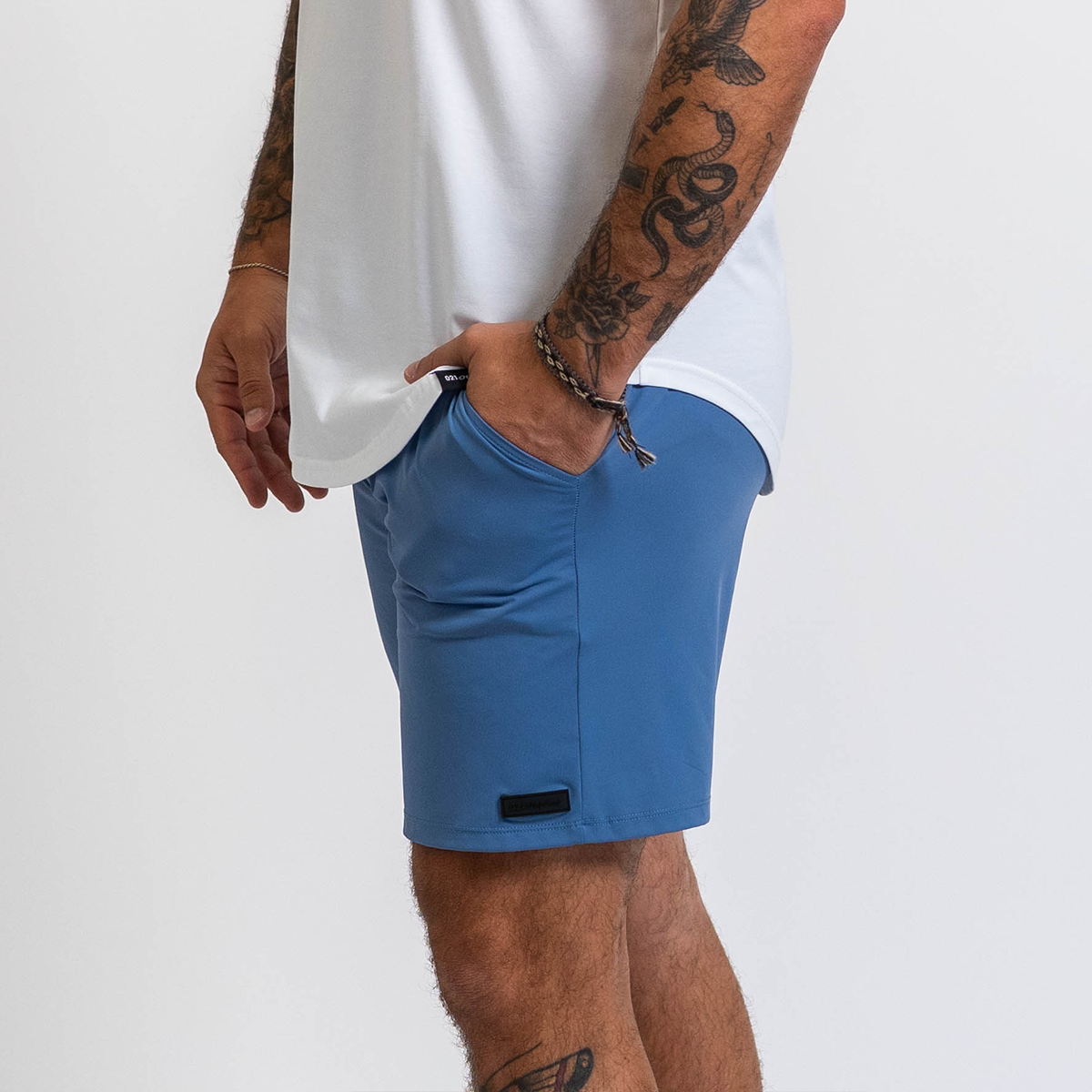 VERSA SHORTS - COBALT BLUE