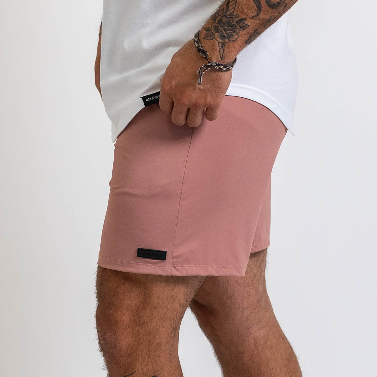 VERSA SHORTS - SALMON