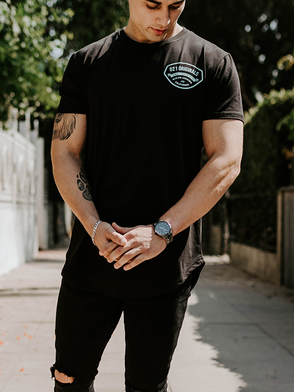 UNITY SCROLL DROP-CUT T-SHIRT - BLACK