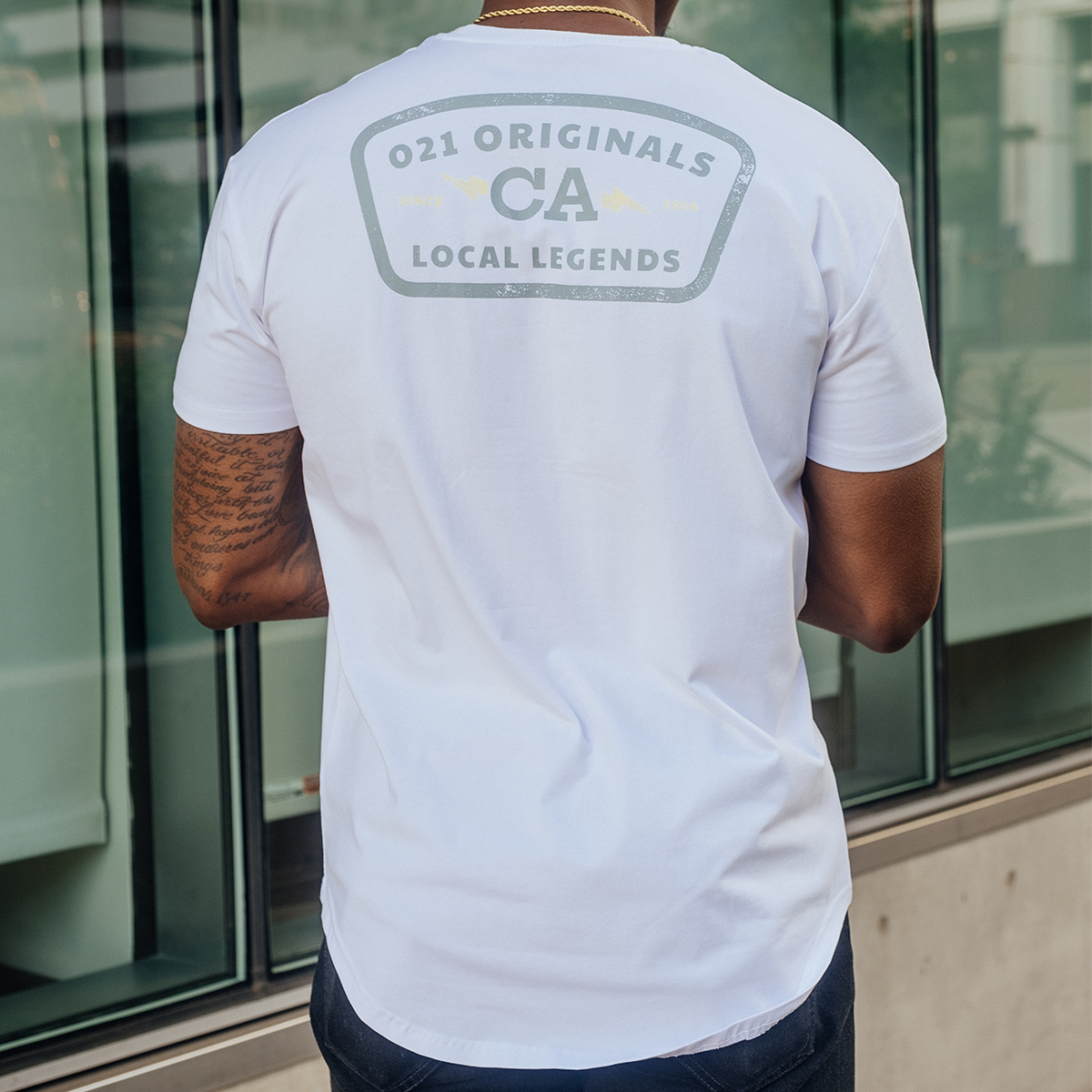 CA LEGENDS DROP-CUT T-SHIRT - WHITE