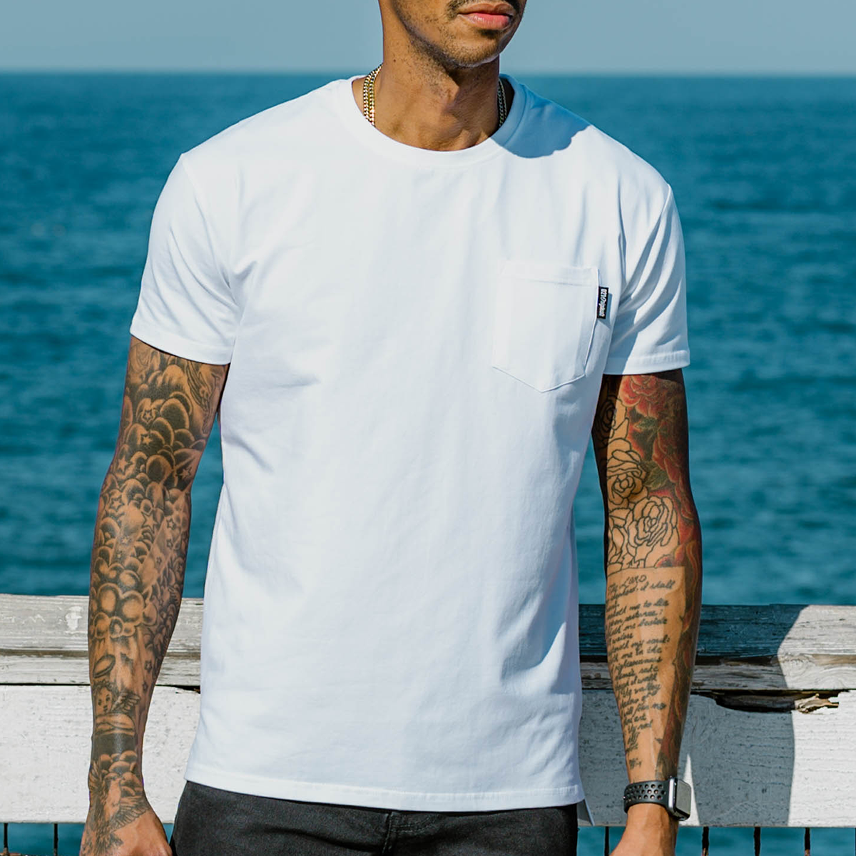 021 ESSENTIAL POCKET T-SHIRT - WHITE