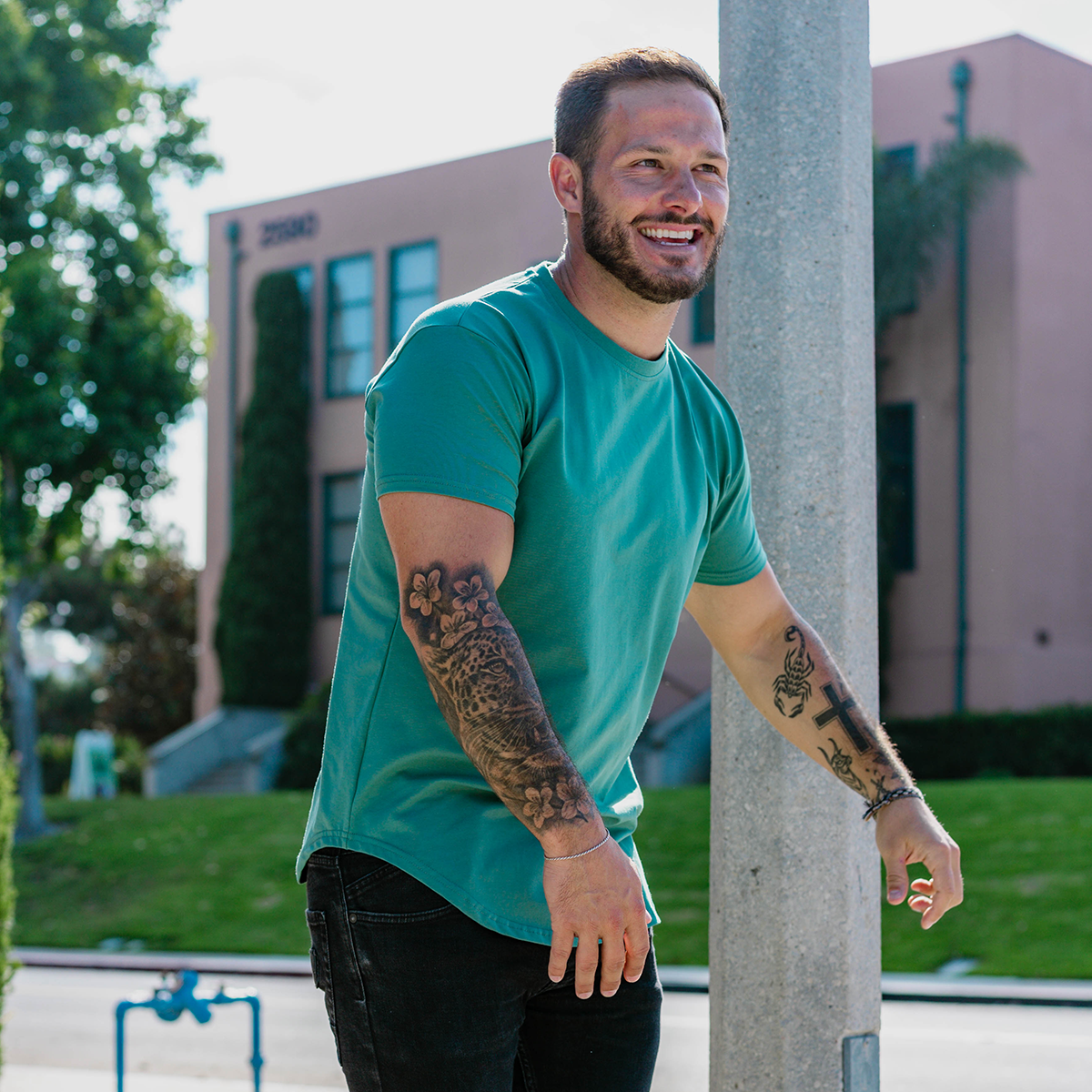 021 ESSENTIAL DROP-CUT T-SHIRT - SEA GREEN