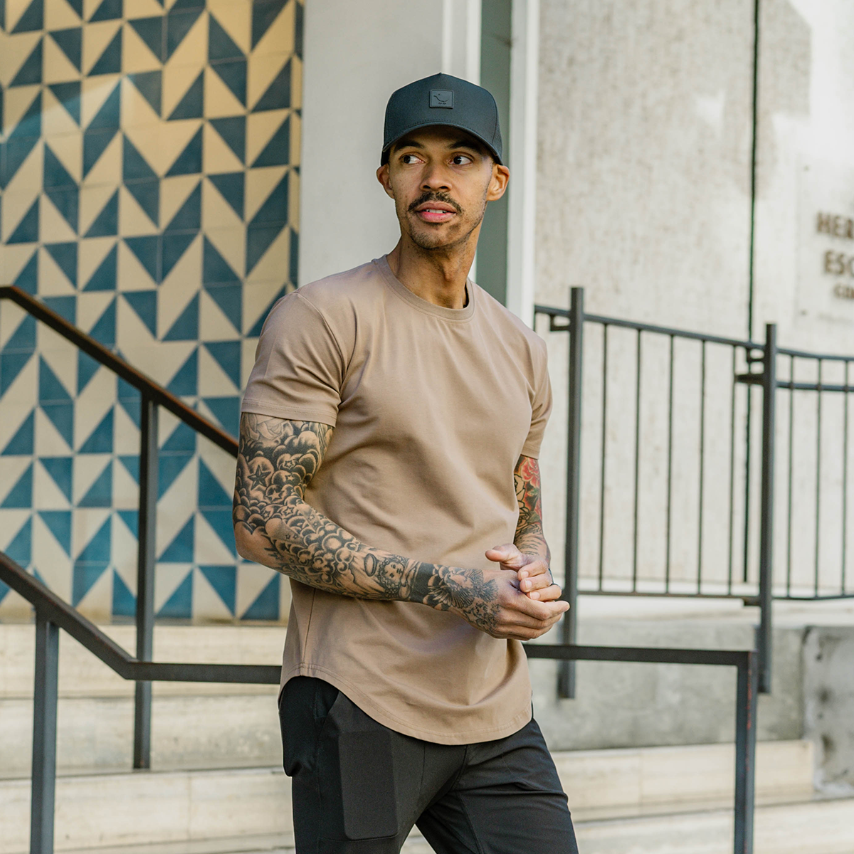 021 ESSENTIAL DROP-CUT T-SHIRT - ASH