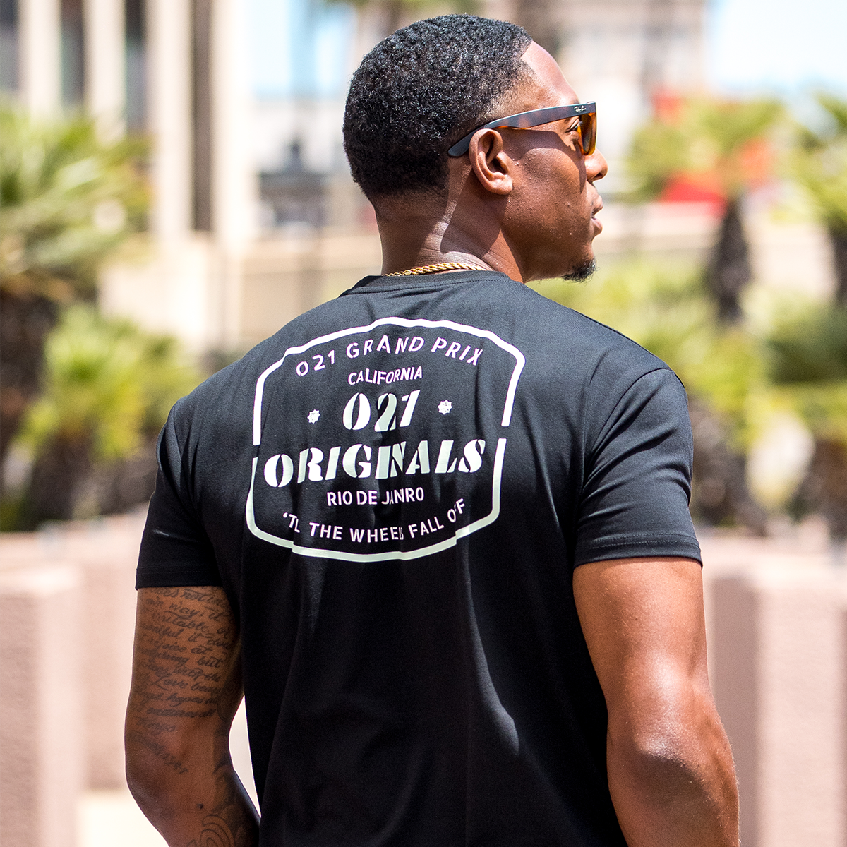 GRAND PRIX DROP-CUT T-SHIRT - BLACK