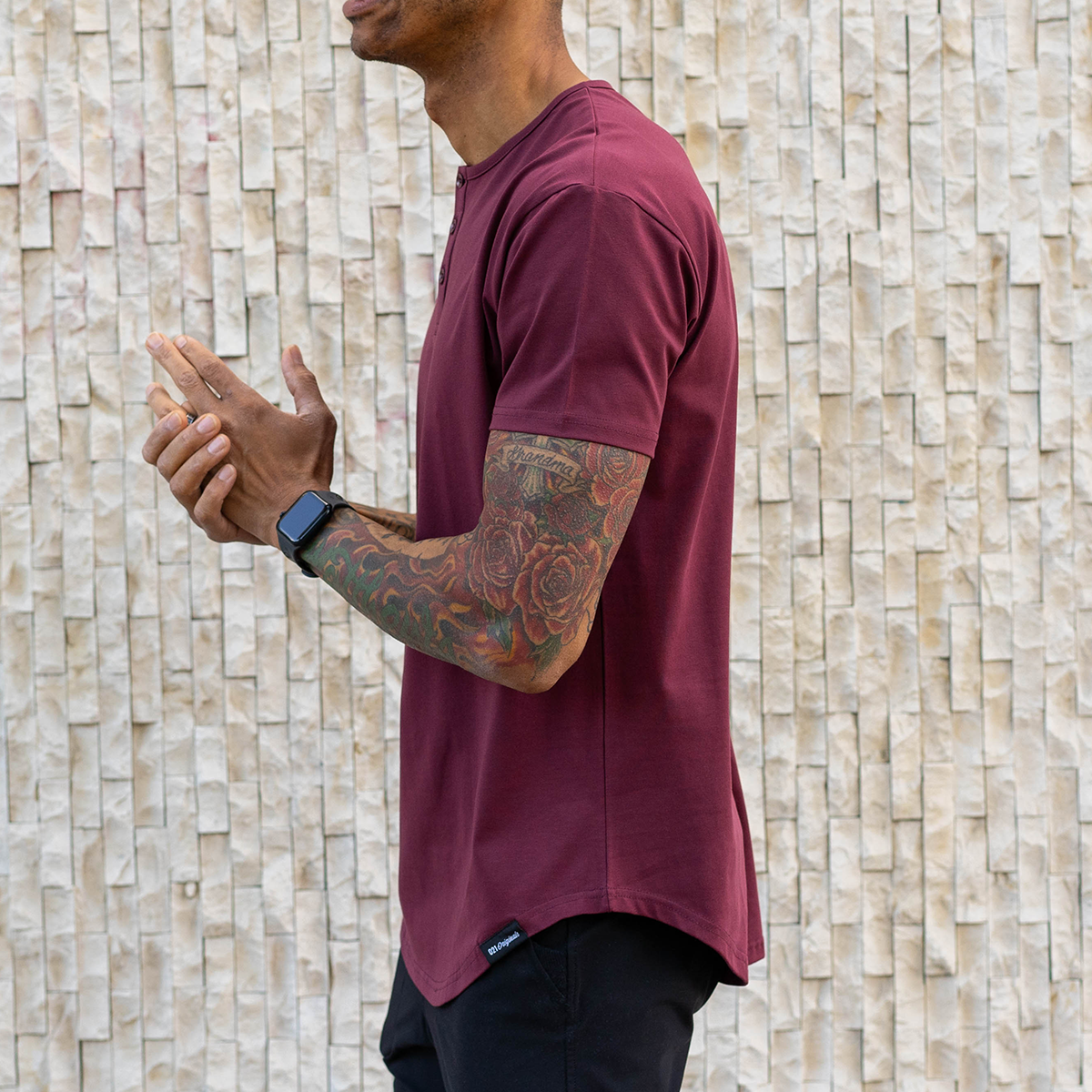 021 ESSENTIAL DROP-CUT HENLEY - MAROON