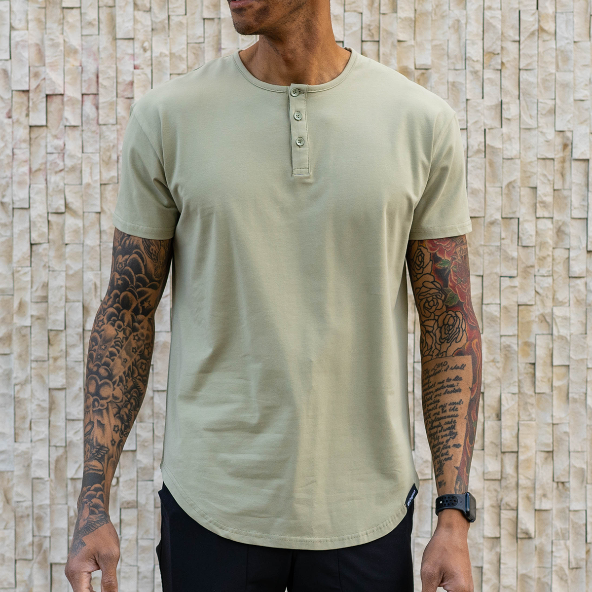 021 ESSENTIAL DROP-CUT HENLEY - OLIVE GREEN