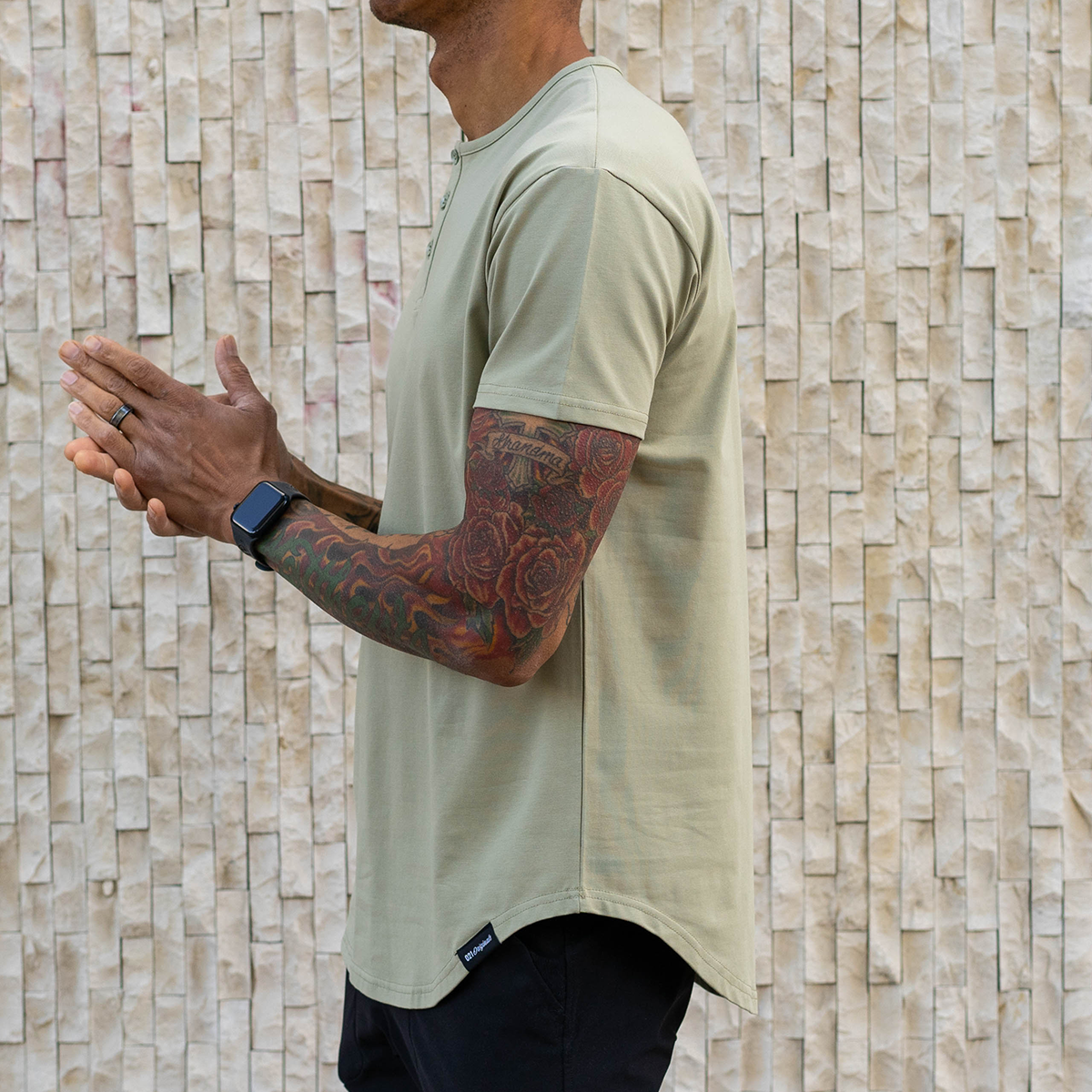 021 ESSENTIAL DROP-CUT HENLEY - OLIVE GREEN