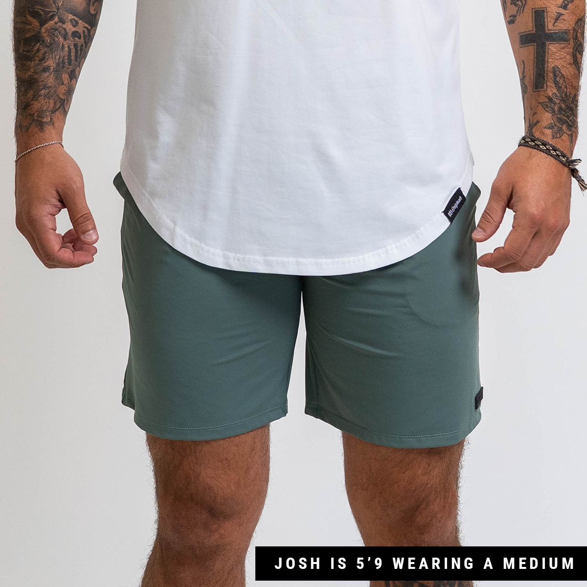 VERSA SHORTS - SEA GREEN