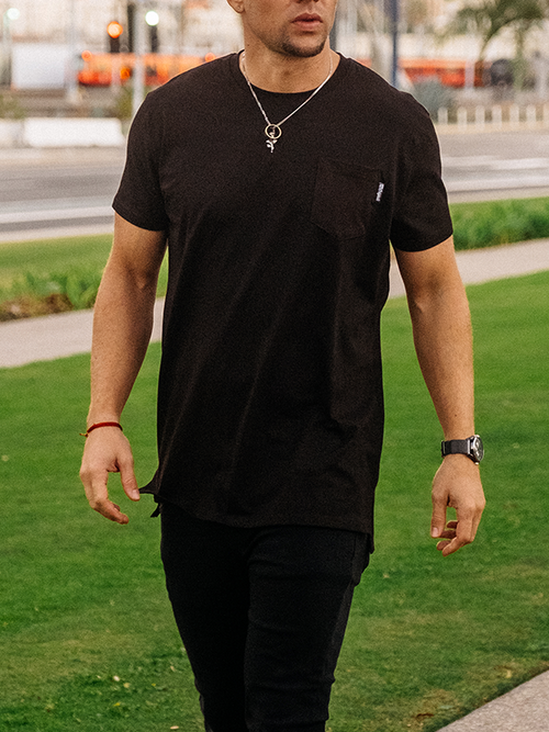 021 ESSENTIAL POCKET T-SHIRT - BLACK